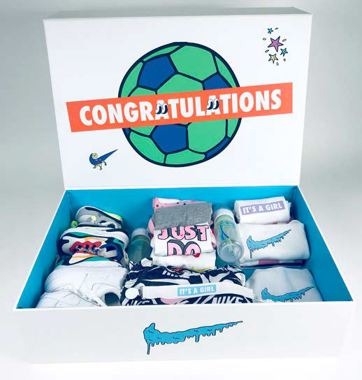 Alex Morgan — Full Custom Box Contents